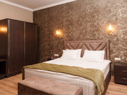 Deluxe Double bed